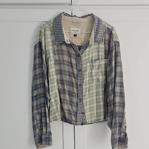 American Eagle Mixed Plaid Button-Up Shirt in Green and Blue